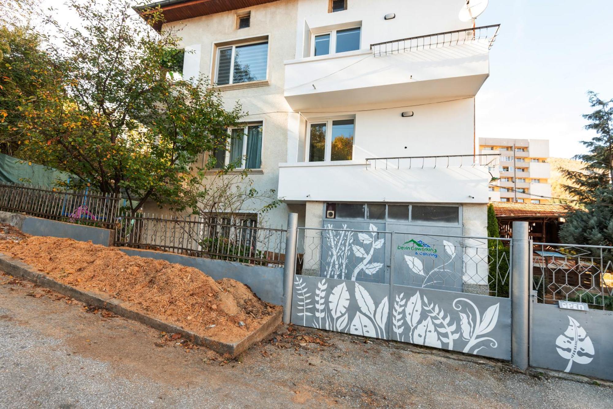 Apartamento Devin Coworking & Coliving Exterior foto